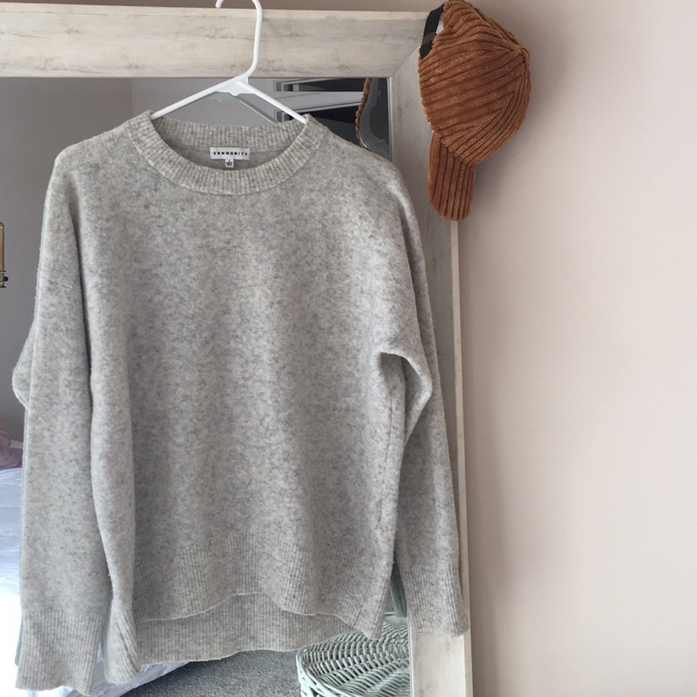 Aritzia sweater